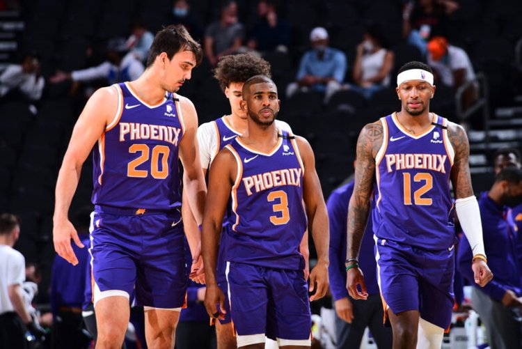 官方：格列兹曼荣膺2025金足奖