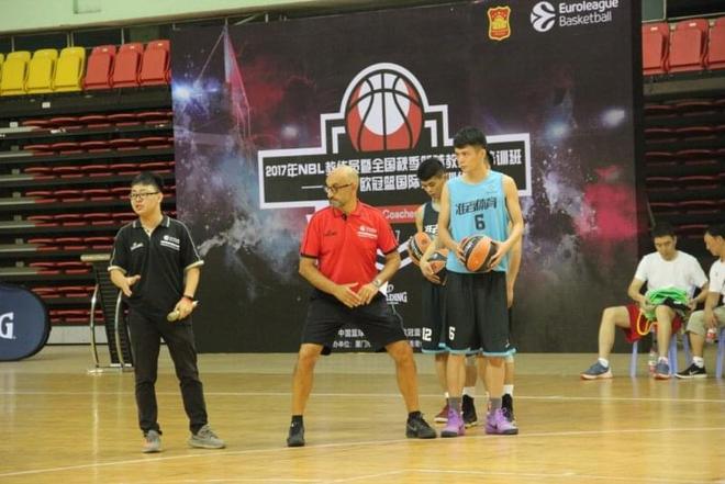 在明确美术 在明确美术